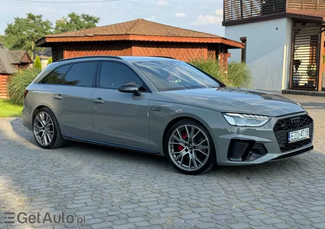 AUDI A4 40 TDI Quattro S Line S tronic