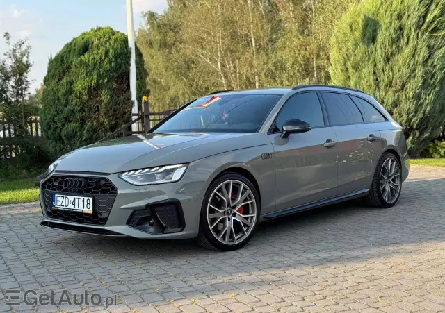 AUDI A4 40 TDI Quattro S Line S tronic