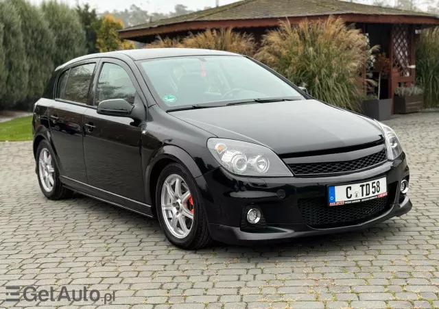 OPEL Astra 2.0 Turbo Edition