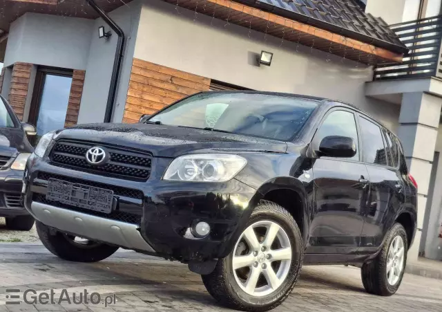 TOYOTA RAV4 2.2 D-4D 4x4 Executive