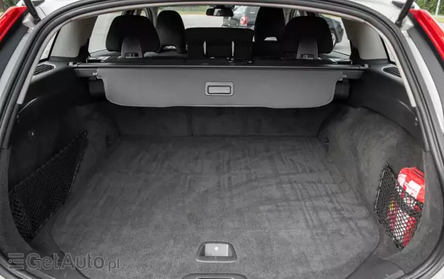 VOLVO V60 DRIVe