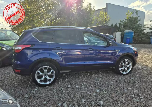 FORD Kuga 1.5 EcoBoost 2x4 Titanium