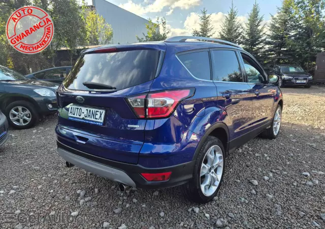 FORD Kuga 1.5 EcoBoost 2x4 Titanium