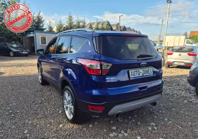 FORD Kuga 1.5 EcoBoost 2x4 Titanium