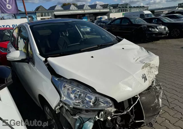 PEUGEOT 208 1.6 VTi Allure