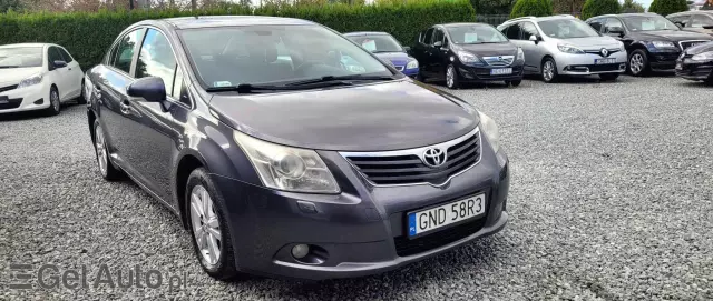 TOYOTA Avensis 2.0 D-4D Sol