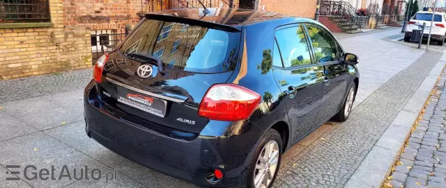 TOYOTA Auris 1.6 Active