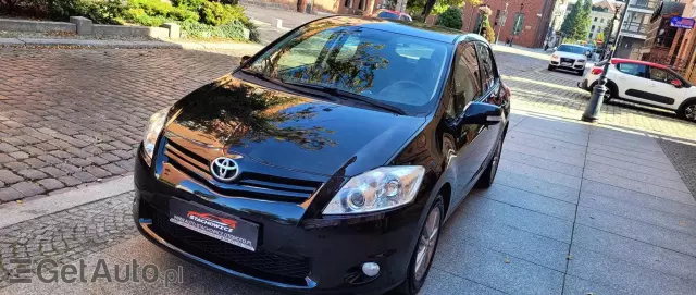 TOYOTA Auris 1.6 Active