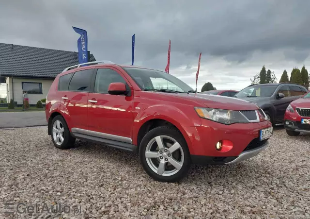 MITSUBISHI Outlander 2.4 4WD CVT Intense