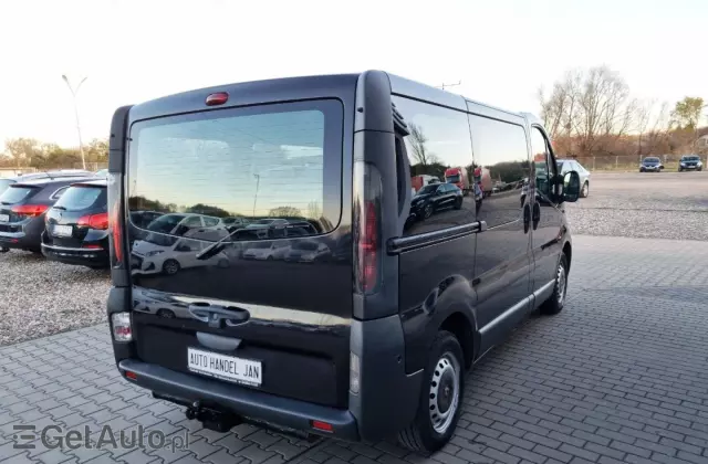 RENAULT Trafic 