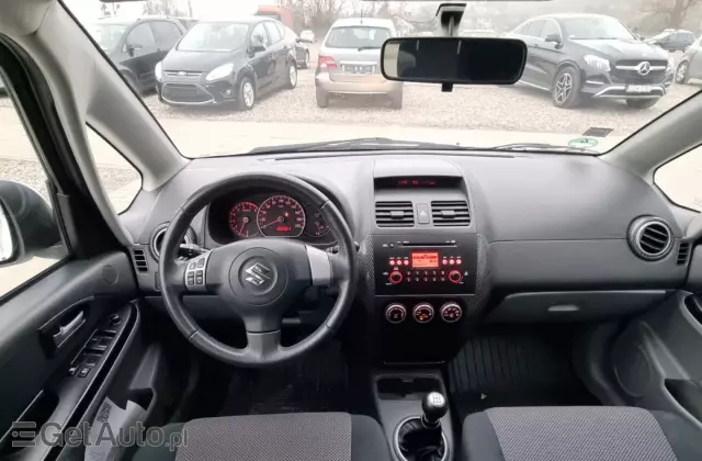 SUZUKI SX4 