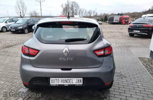 RENAULT Clio 