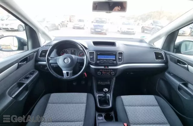 VOLKSWAGEN Sharan 