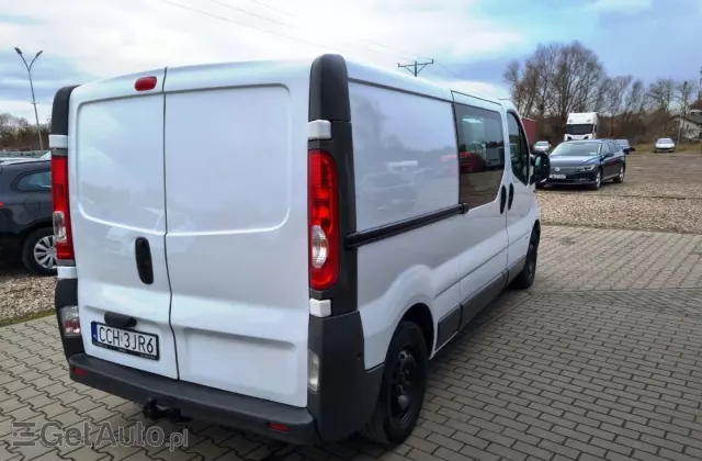 OPEL Vivaro 