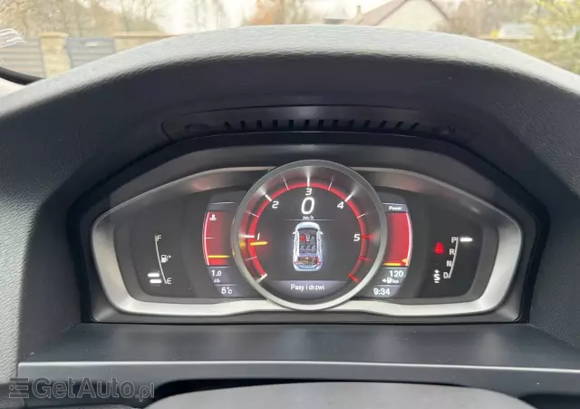 VOLVO V60 D4 Geartronic Momentum