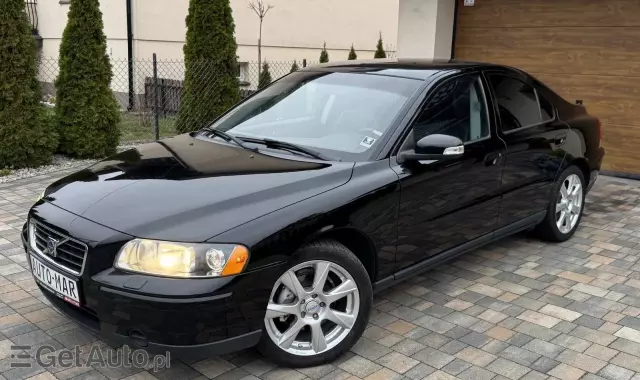 VOLVO S60 2.4 Momentum