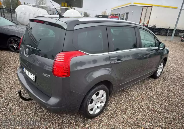 PEUGEOT 5008 2.0 BlueHDi Active 7os