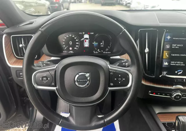 VOLVO XC 60 T8 AWD Recharge Geartronic Inscription