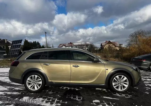 OPEL Insignia 2.0 CDTI 4x4 Country Tourer