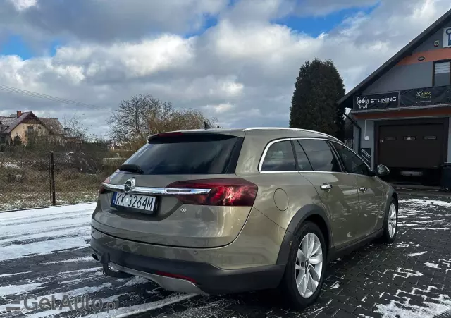 OPEL Insignia 2.0 CDTI 4x4 Country Tourer