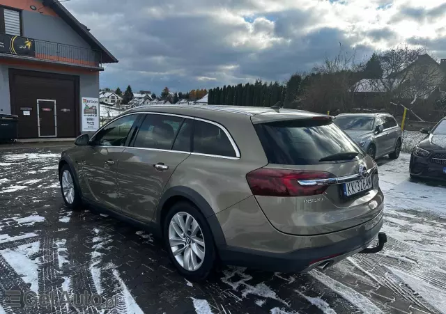 OPEL Insignia 2.0 CDTI 4x4 Country Tourer