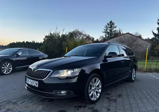 SKODA Superb 2.0 TDI Elegance DSG