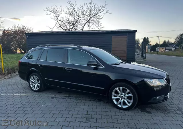 SKODA Superb 2.0 TDI Elegance DSG