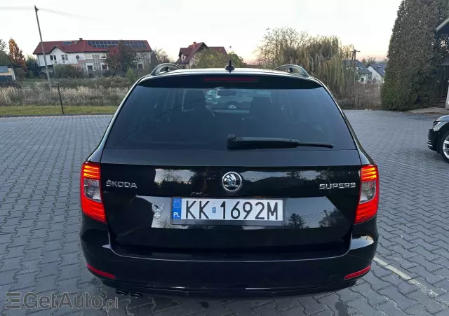 SKODA Superb 2.0 TDI Elegance DSG