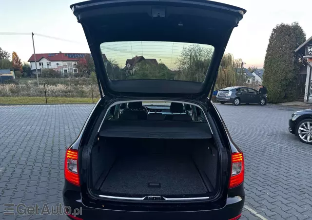 SKODA Superb 2.0 TDI Elegance DSG