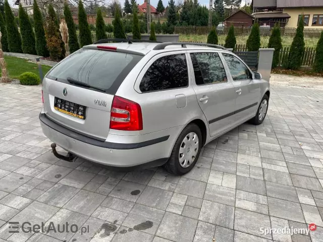 SKODA Octavia 