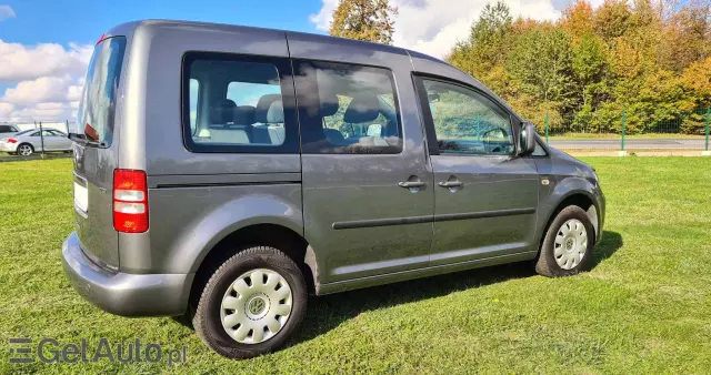 VOLKSWAGEN Caddy 