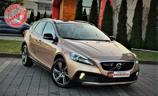 VOLVO V40 Cross Country 