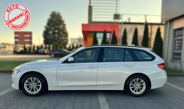 BMW Seria 3 320i Touring xDrive