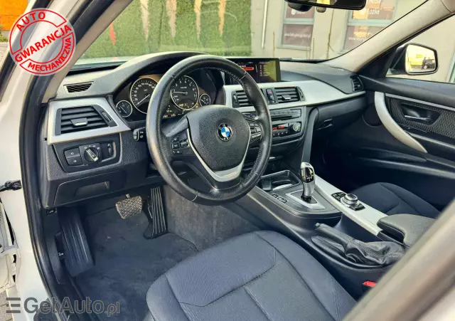 BMW Seria 3 320i Touring xDrive