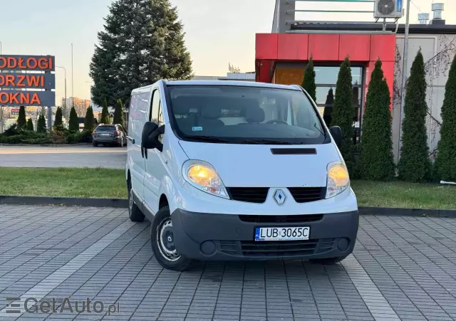 RENAULT TRAFIC 