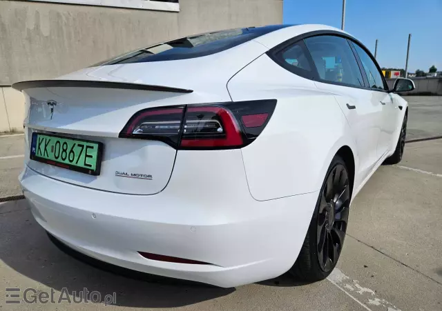 TESLA Model 3 Langstreckenbatterie Allradantrieb Dual Motor Performance