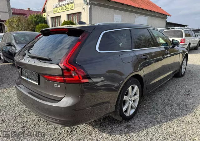 VOLVO V90 D4 Geartronic Momentum Pro