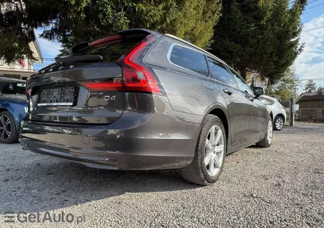 VOLVO V90 D4 Geartronic Momentum Pro