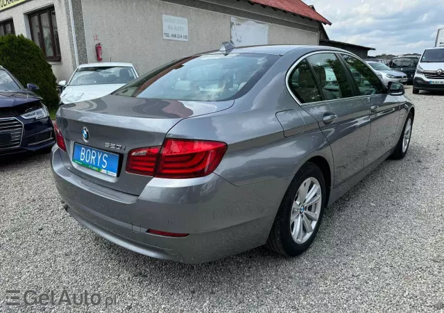 BMW Seria 5 520i Modern Line