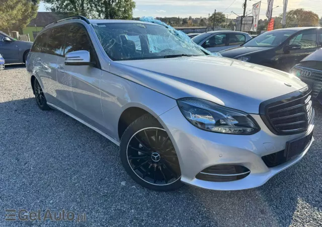 MERCEDES-BENZ Klasa E 220 BlueTEC 9G-TRONIC Avantgarde