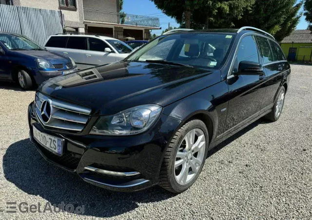 MERCEDES-BENZ Klasa C 220 T CDI DPF Automatik BlueEFFICIENCY Avantgarde