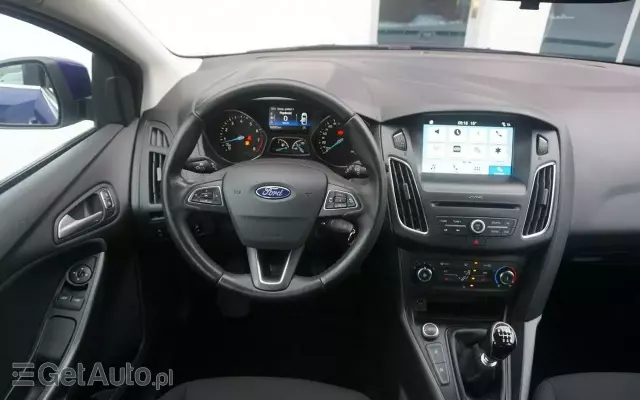 FORD Focus Turnier 1.0 EcoBoost Start-Stopp-System TREND