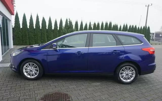 FORD Focus Turnier 1.0 EcoBoost Start-Stopp-System TREND