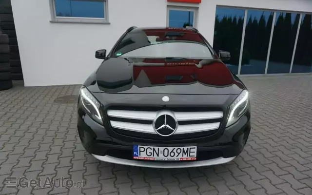 MERCEDES-BENZ GLA 200 7G-DCT Style