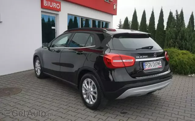 MERCEDES-BENZ GLA 200 7G-DCT Style