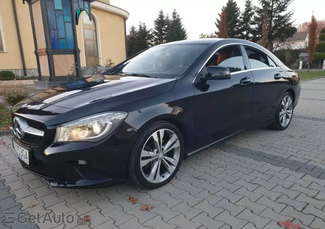 MERCEDES-BENZ CLA 200 Peak Edition