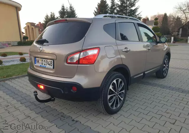 NISSAN Qashqai 2.0 4x4 Tekna Premium