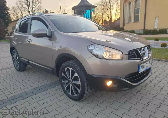 NISSAN Qashqai 2.0 4x4 Tekna Premium