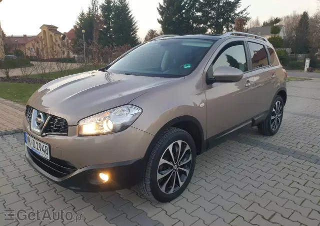 NISSAN Qashqai 2.0 4x4 Tekna Premium