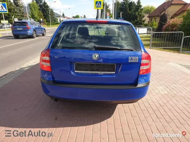 SKODA Octavia 